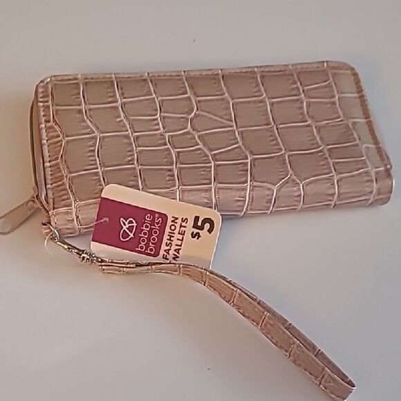 Bobbie Brooks Fashion Wallet - Picture 1 of 3